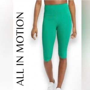 All in Motion Ultra High Rise Capri. Green. Size XS. NWT